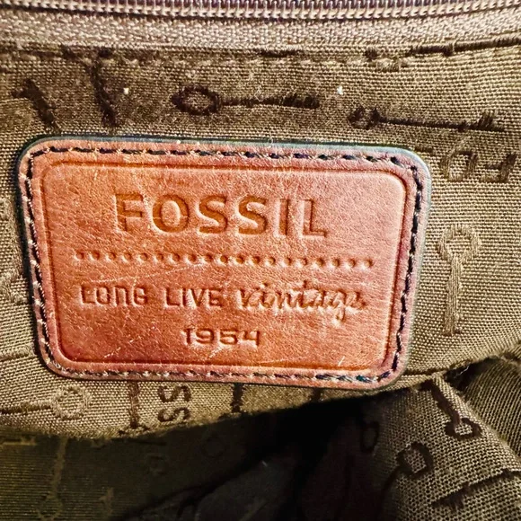 Fossil Brown Leather Tote XLarge and Great for Travel Totes